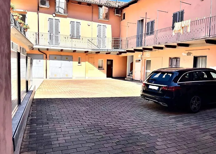 Ca D La Trifola Free Parking